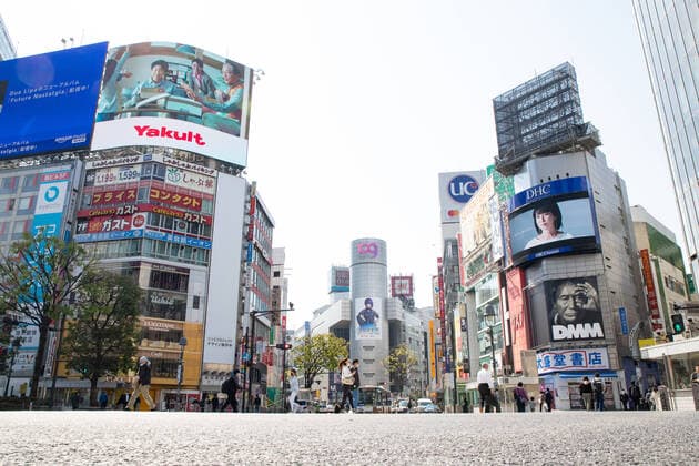 Shibuya s famous scramble crossing is quieter than usual in Tokyo, Japan on April 8, 2020, a day after Japanese Prime Minister Shinzo Abe declared a month-long state of emergency for Tokyo and six other prefectures to curb the spread of the novel coronavirus.  (125154115)