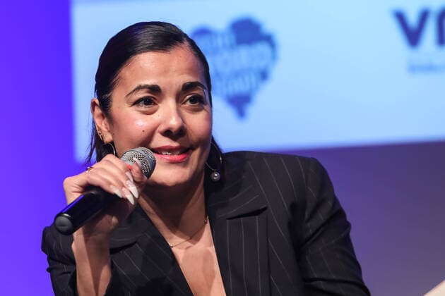 Berühmte Feministinnen, Lady Bitch Ray Reyhan Åžahin 2019.12.20 Reyhan Åžahin, Künstlernamen Lady Bitch Ray und Dr. Bitch Ray, ist eine deutsche Rapperin, Linguistin, Autorin und Radiomoderatorin. Sie war zu Gast bei einen Dortmunder Talk. Dortmund NRW Germany *** Reyhan Åžahin 2019 12 20 Reyhan Åžahin, stage names Lady Bitch Ray and Dr Bitch Ray, is a German rapper, linguist, author and radio presenter She was a guest at a Dortmund Talk Dortmund NRW Germany