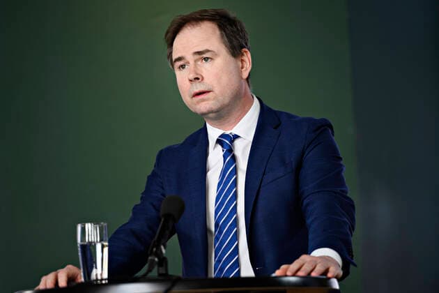 Finance Minister Nicolai Wammen S, as he, together with the Minister of Taxation, the Minister of Business and Employment, will hold a press conference in the Ministry of Finance on Thursday, April 9, 2020 At the press conference an update on the Danish economy during the corona eruption and a status on the relief packages, Copenhagen Denmark,  Copyright: PhilipxDavali PhilipxDavalix cop105 cop105 spdk20200409-125059-L
