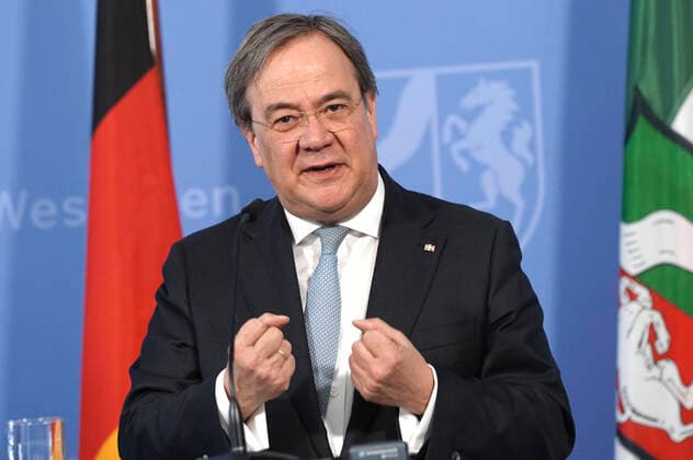 Armin Laschet at a press conference to present the Covid 19 Case Cluster Study in the State Chancellery Düsseldorf, 09 04 2020 Foto:xJ.xKrickx xFuturexImage