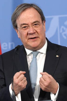 Armin Laschet at a press conference to present the Covid 19 Case Cluster Study in the State Chancellery Düsseldorf, 09 04 2020 Foto:xJ.xKrickx xFuturexImage