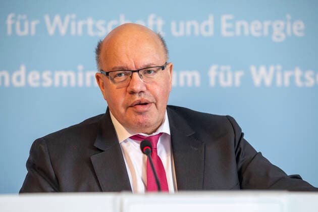Germany, Berlin, Federal Ministry of Economics, Joint Press Statement by Minister of Economics Peter Altmaier CDU Bild and Minister of Health Jens Spahn CDU after Corona Cabinet, 09 04 2020