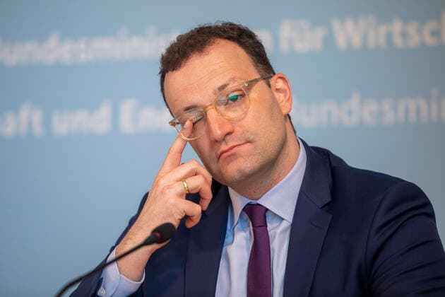 Germany, Berlin, Federal Ministry of Economics, Joint Press Statement by Minister of Economics Peter Altmaier CDU and Minister of Health Jens Spahn CDU Bild nach Corona Kabinett, 09 04 2020