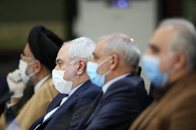 April 8, 2020, Tehran, Iran: Foreign Affairs Minister of Iran, MOHAMMAD JAVAD ZARIF (3rd R), attends the National Committee Against the Coronavirus (COVID-19) with a medical mask in Tehran, Iran. Tehran Iran - ZUMAi98_ 20200408_zih_i98_014 Copyright: xIranianxPresidencyx