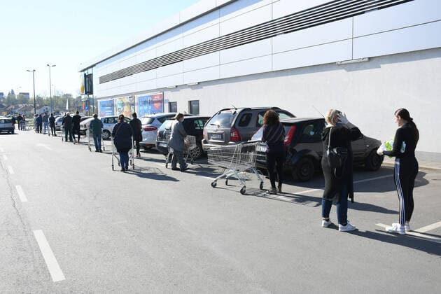 PXL_Shopping 09.04.2020., Bjelovar, Croatia - Hundreds of citizens are waiting in line for shopping shortly before Easter DamirxSpehar PIXSELL