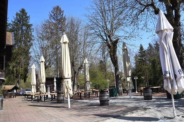 Maria Einsiedel Wegen Corona Virus Closed Gasthof Hinterbruehl at the lake Munich 09 04 20 Munich