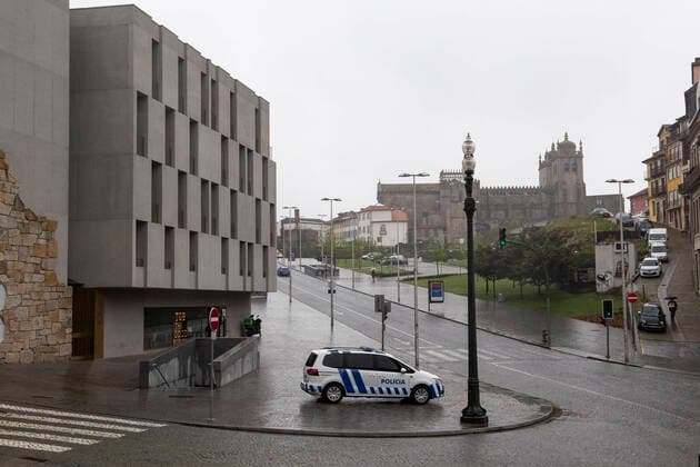 April 9, 2020, Porto, Portugal: A police car seen parked near the Porto metro..From April 9th until April 13th, Easter period, the movement of people outside the municipality of residence is prohibited, and people will only be able to leave their municipality of residence if they have proof of the working entity. Within this period of time the police will inspect highways, buses and the metro, this is done to prevent the spread of coronavirus in Porto. Porto Portugal - ZUMAs197 20200409_zaa_s197_107 Copyright: xRitaxFrancax