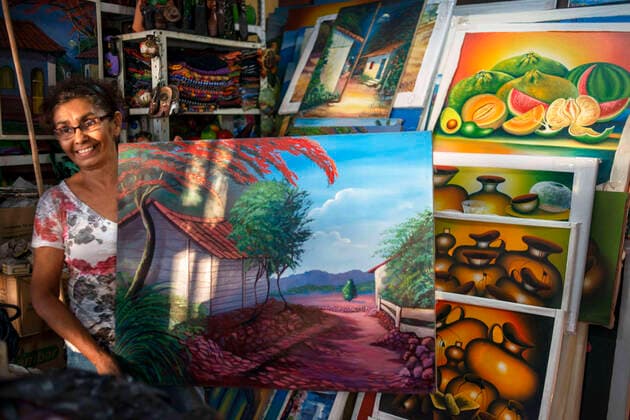 April 13, 2014, Nicaragua: Local woman selling paints, arts, crafts and other souvenirs located in the central plaza of Granada - Nicaragua - Central America Nicaragua - ZUMAr133 20140413_zap_r133_007 Copyright: xSergixReboredox