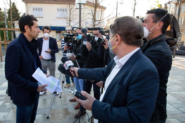 Coronavirus¨¨Desinfection des rues de Cannes par les services de la voirie. ¨¨Utilisation d un drone.¨¨Desinfection ecoles et classes de Cannes NEWS : Coronavirus - Desinfection rues de Cannes - Crise sanitaire mondiale et la pandemie du Coronavirus Covid19 - 10 04 2020 NicolasGavet Panoramic 
