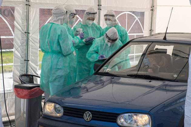 A mobile test tent for performing the test for the coronavirus in Gdynia A mobile test tent for performing the test for the coronavirus on April 10, 2020 in Gdynia, Poland... Potentially all infectected patients ican carry out the examination without leaving the car EN_01424307_0008 
