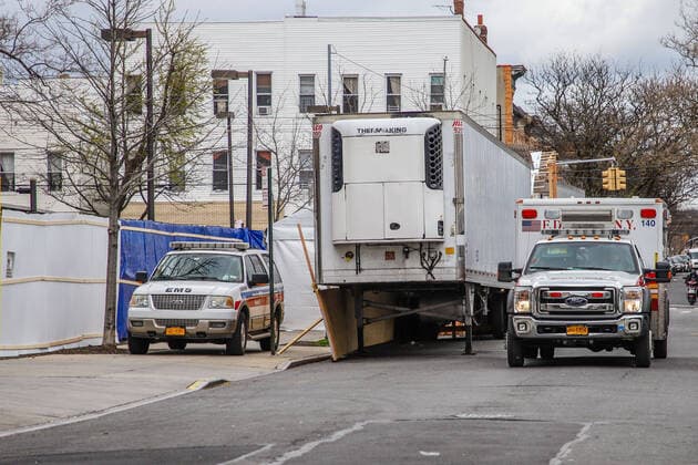 April 10, 2020, New York, NEW YORK, EUA: Movement at Wickoff Brooklyn Hospital in New York during the covid-19 coronavirus pandemic in the United States. New York USA - ZUMAc233 20200410_zsp_c233_010 Copyright: xVanessaxCarvalhox