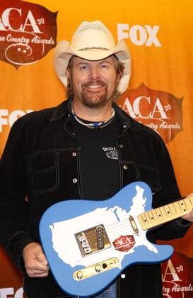Toby Keith in the press room for 2011 AMERICAN COUNTRY AWARDS - Press Room, MGM Grand Garden Arena, Las Vegas, NV December 5, 2011. Photo By: MORA Everett Collection For usage credit please use; MORA Everett Collection !ACHTUNG AUFNAHMEDATUM GESCHÃ„TZT! PUBLICATIONXNOTxINxCANxCHNxFRAxITAxJPNxNORxPOLxRUSxESPxUKxUSA Copyright: xMORA EverettxCollectionx 1105D14 YE032