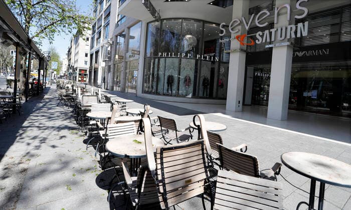 KOENIGSALLEE Duesseldorf in time of the pandemic empty seating Easter 2020 10 April 2020 Duesseldorf