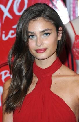 Taylor Hill at in-store appearance for VictoriaÃ‚â€™s Secret ValentineÃ‚â€™s Day Gift Picks, VictoriaÃ‚â€™s Secret 5th Avenue Store, New York, NY February 7, 2017. Photo By: Kristin Callahan Everett Collection For usage credit please use; Kristin Callahan Everett Collection !ACHTUNG AUFNAHMEDATUM GESCHÃ„TZT! PUBLICATIONXNOTxINxCANxCHNxFRAxITAxJPNxNORxPOLxRUSxESPxUKxUSA Copyright: xKristinxCallahan EverettxCollectionx 1707F02 KH001