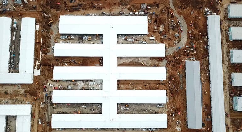 MOSCOW, RUSSIA - APRIL 11, 2020: An aerial view of the construction site of a new infectious diseases hospital for COVID-19 coronavirus patients by the village of Golokhvastovo. Mikhail Japaridze TASS  TS0D5531