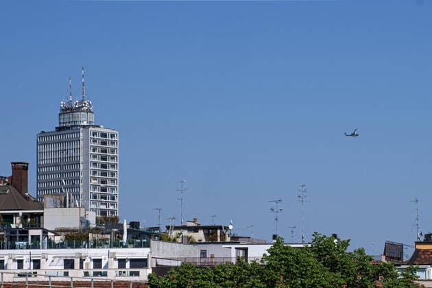 Milan, Coronavirus Covid emergency 19 - Checks to face the Easter exodus. In the photo: The police helicopter flies over Piazza della Repubblica. (Francesco Bozzo Fotogramma, Milan - 2020-04-11) p.s. la foto e utilizzabile nel rispetto del contesto in cui e stata scattata, e senza intento diffamatorio del decoro delle persone rappresentate  Copyright: xFrancescoxBozzox xFOTOGRAMMAx