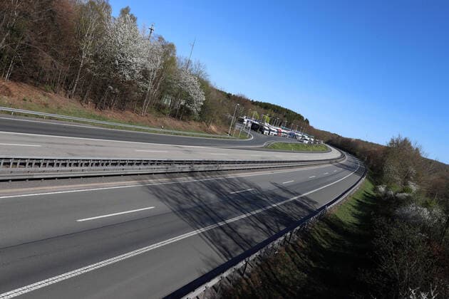 Coronavirus fear, effects because of coronavirus Covid 19 , the motorway A45 Sauerlandlinie at the rest stop Siegerland Ost between Siegen and Freudenberg, almost empty, no trace of Easter travel traffic motorway A45 on 11 04 2020 in Siegen Germany