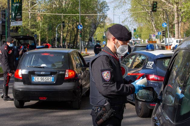 Milan, Coronavirus Covid emergency 19 carabinieri checkpoint on viale Fulvio Testi leaving Milan to avoid the Easter exodus (Massimo Alberico Fotogramma, Milan - 2020-04-11) p.s. la foto e utilizzabile nel rispetto del contesto in cui e stata scattata, e senza intento diffamatorio del decoro delle persone rappresentate  Copyright: xMassimoxAlbericox xFOTOGRAMMAx