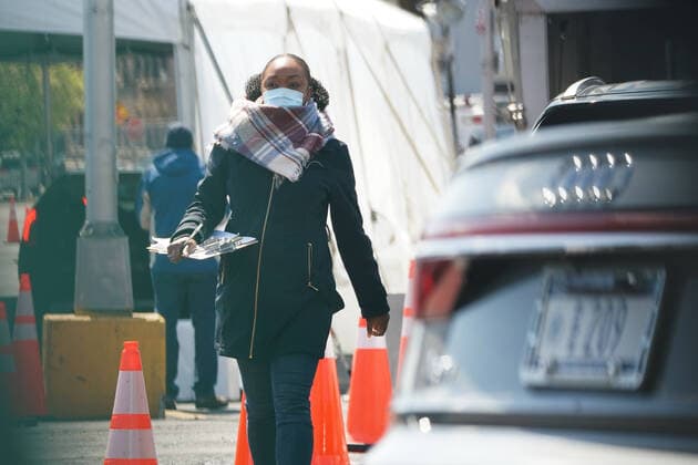 April 11, 2020, New York, NY, USA: A drive-thru COVID testing facility is operational in the Flatbush section of the Borough of Brooklyn on April, 11, 2020 in New York. New York USA - ZUMAb148 20200411_zap_b148_020 Copyright: xBryanxSmithx
