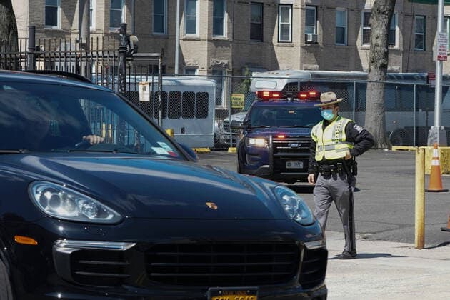 April 11, 2020, New York, NY, USA: A drive-thru COVID testing facility is operational in the Flatbush section of the Borough of Brooklyn on April, 11, 2020 in New York. New York USA - ZUMAb148 20200411_zap_b148_003 Copyright: xBryanxSmithx