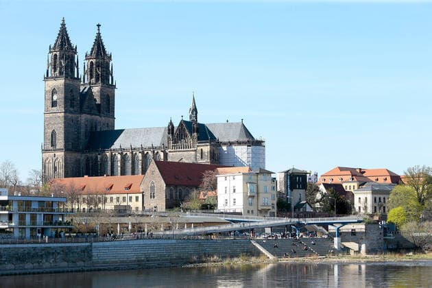 11 04 2020, xtgx, Effects of the Corona Virus in Magdeburg, View of the Magdeburg Cathedral Magdeburg
