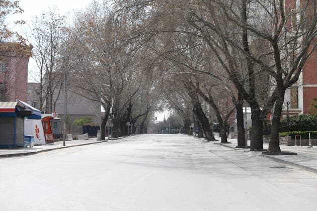 Turkey™s capital Ankara™s normally crowded but now mostly deserted streets after the two-day curfew declared by the government to slow coronavirus spread, in Ankara, Saturday, April 11, 2020. 16718040