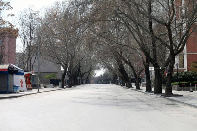 (200411) -- ANKARA, April 11, 2020 -- Photo taken on April 11, 2020 shows an empty road under a two-day curfew in Ankara, Turkey. Turkish Health Minister Fahrettin Koca on Saturday confirmed 5,138 new COVID-19 cases and 95 more deaths from the novel coronavirus in Turkey. The total number of confirmed COVID-19 cases in Turkey rose to 52,167, while the death toll surged to 1,101, Koca tweeted. TURKEY-ANKARA-COVID-19-CASES zhengsiyuan 