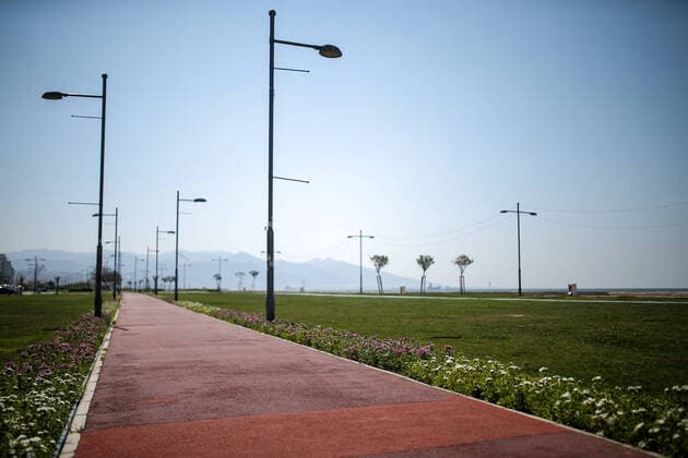 Coronavirus in der Türkei, Ausgangssperre in Izmir The normally busy but now mostly deserted Aegean coastal city of Izmir after the two-day curfew declared by the government to slow coronavirus spread, Saturday, April 11, 2020. Copyright: EmrexTazegul 16718355
