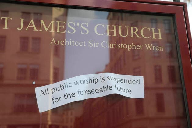 April 11, 2020, London, United Kingdom : On the eve of Easter Sunday, churches around the UK are closed due to measures to prevent the spread of the pandemic. All public worship is suspended for the forseable future a note reads outside St. James s Church near Piccadilly Circus. London United Kingdom - ZUMAster 20200411_mda_d158_284 Copyright: xPaolaxDesideriox