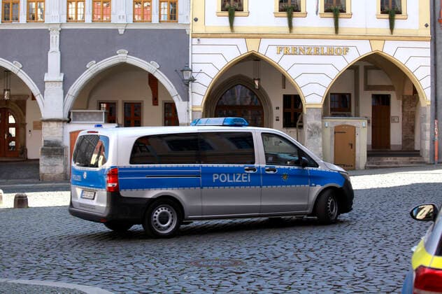 In Görlitz, the police checks compliance with the general order There was an internet call for a demonstration to clarify the true circumstances of CoVid 19 Görlitz, 11 04 2020 Foto:xM.xWehnertx xFuturexImage