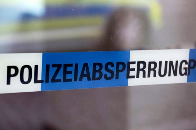 In Görlitz, the police checks compliance with the general order There was an internet call for a demonstration to clarify the true circumstances of CoVid 19 Görlitz, 11 04 2020 Foto:xM.xWehnertx xFuturexImage