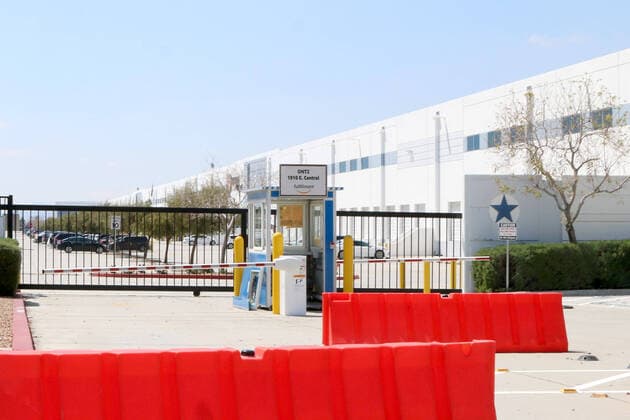 April 11, 2020, San Bernardino, CA, USA: LOS ANGELES - APR 11: Amazon Fulfillment Center Exterior at the Businesses Responding to COVID-19 at the Amazon Fulfillment Center on April 11, 2020 in San Bernardino, CA San Bernardino USA - ZUMAnc22 20200411_zaa_nc22_005 Copyright: xKathyxHutchinsx