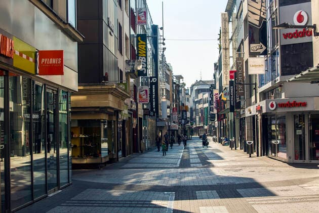 Because of the ban on contact and exit restrictions due to the corona virus, Colognes city centre, like here on Hohe Strasse, was as good as deserted Hohe Strasse on Easter Sunday 2020