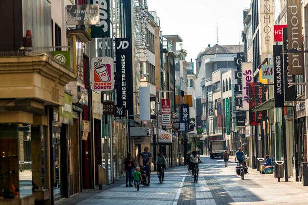 Because of the ban on contact and exit restrictions due to the corona virus, Colognes city centre, like here on Hohe Strasse, was as good as deserted Hohe Strasse on Easter Sunday 2020