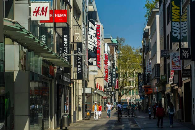 Because of the ban on contact and exit restrictions due to the corona virus, Colognes city centre, like here on Hohe Strasse, was as good as deserted Hohe Strasse on Easter Sunday 2020
