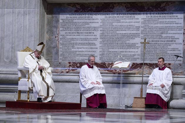 April 12, 2020 - Vatican City, Holy See - POPE FRANCIS celebrates Easter mass in an empty St. Peter s Basilica. After the mass Pope Francis delivers the blessing Urbi et Orbi . Credit Image: via ZUMA Wire) Italy - ZUMAi15_ 20200412_zaf_i15_021 Copyright: xEvandroxInettix