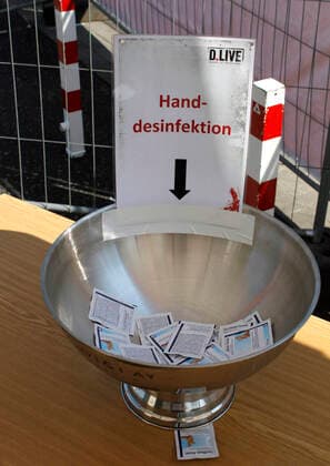 12 04 2020, Catholic Easter Mass at the drive-in cinema in Düsseldorf, bowl with hand disinfecting tissues in the toilet area 12 04 2020, Catholic Easter Mass at the drive-in cinema in Düsseldorf 12 04 2020, Catholic Easter Mass at the drive-in cinema in Düsseldorf