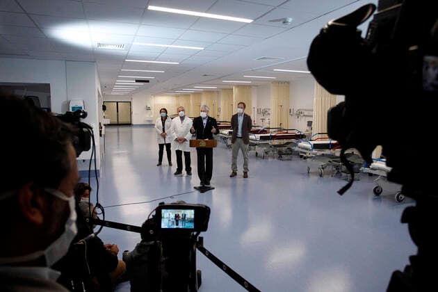 Santiago, April 12, 2020 The President of the Republic, Sebastian Pinera, accompanied by the Minister of Health, Jaime Manalich, launches the new Felix Bulnes Hospital Dragomir Yankovic Aton Chile, Santiago Chile Aton 411472  Copyright: DRAGOMIRxYANKOVIC ATONxCHILE