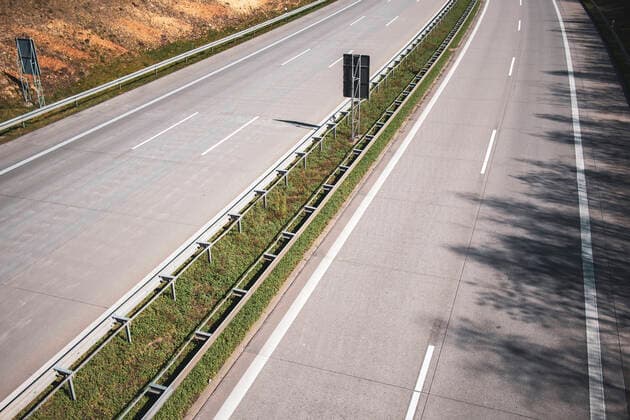 empty motorway in Dresden on Easter Sunday during Corona