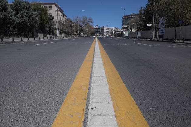 Roads are deserted around Ulus, in Ankara, on April 12, 2020, during the 48-hour curfew imposed by the government to stem the spread of the novel coronavirus (COVID-19). Turkey has confirmed 1,198 deaths and 56,956 positive cases of the coronavirus infection in the country. ( Copyright: AbdurrahmanxAntakyalix-xDepoxPho 16718753