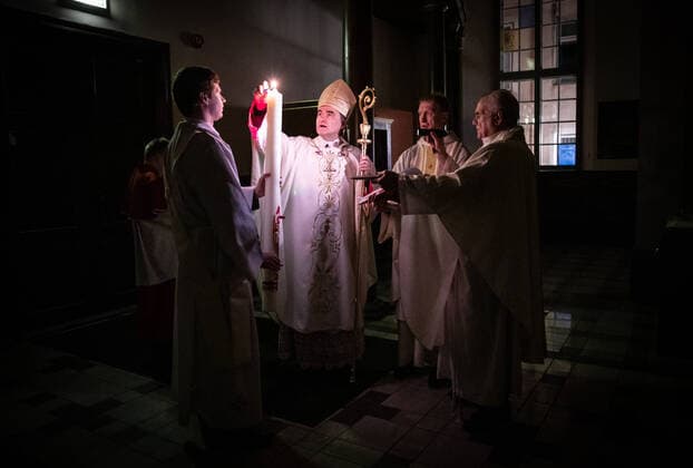 Tallinn, 11.04.2020 Easter Mass on saturday from an empty Sts. Peter and Paul Cathedral church. FOTO: MADIS VELTMAN POSTIMEES TALLINN HARJUMAA ESTONIA  Copyright: xMADISxVELTMANx