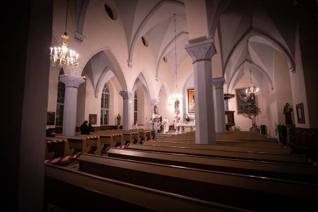 Tallinn, 11.04.2020 Easter Mass on saturday from an empty Sts. Peter and Paul Cathedral church. FOTO: MADIS VELTMAN POSTIMEES TALLINN HARJUMAA ESTONIA  Copyright: xMADISxVELTMANx