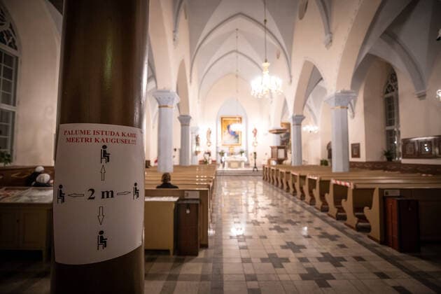 Tallinn, 11.04.2020 Easter Mass on saturday from an empty Sts. Peter and Paul Cathedral church. FOTO: MADIS VELTMAN POSTIMEES TALLINN HARJUMAA ESTONIA  Copyright: xMADISxVELTMANx