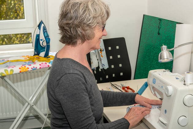 The lack of face masks for sale forces the population to take the initiative with manual skills Kiel Schleswig Holstein Germany