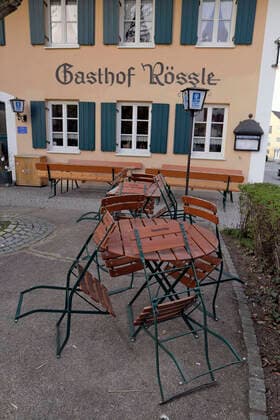 13 04 2020, Shops and restaurants close due to corona virus pandemic in Bad Wörishofen, Tables and chairs in a beer garden currently without guests 13 04 2020, Closed restaurants due to corona virus 13 04 2020, Closed restaurants due to corona virus