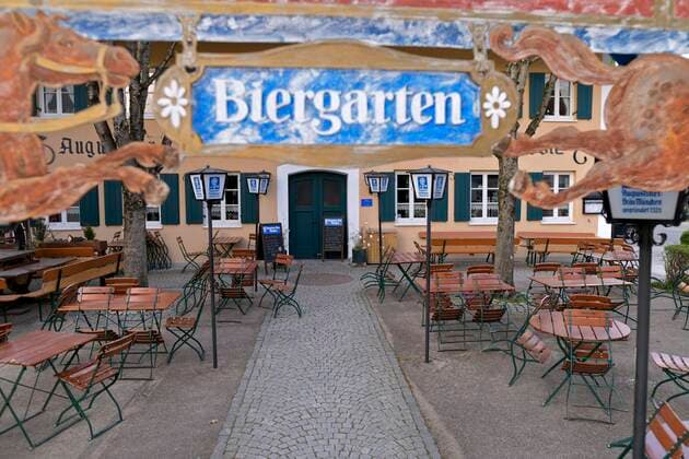 13 04 2020, Shops and restaurants close due to corona virus pandemic in Bad Wörishofen, Tables and chairs in a beer garden currently without guests 13 04 2020, Closed restaurants due to corona virus 13 04 2020, Closed restaurants due to corona virus