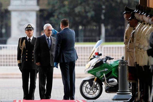 Santiago, April 13, 2020 The President of the Republic, Sebastian Pinera, receives the Honors of the Mint Palace Guard Dragomir Yankovic Aton Chile, Santiago Chile Aton 411551  Copyright: DRAGOMIRxYANKOVIC ATONxCHILE