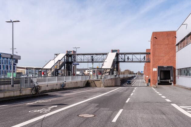 Kiel Even during the Easter holidays, the citizens of Kiel followed the recommendation not to leave their homes if possible The city centre was almost deserted