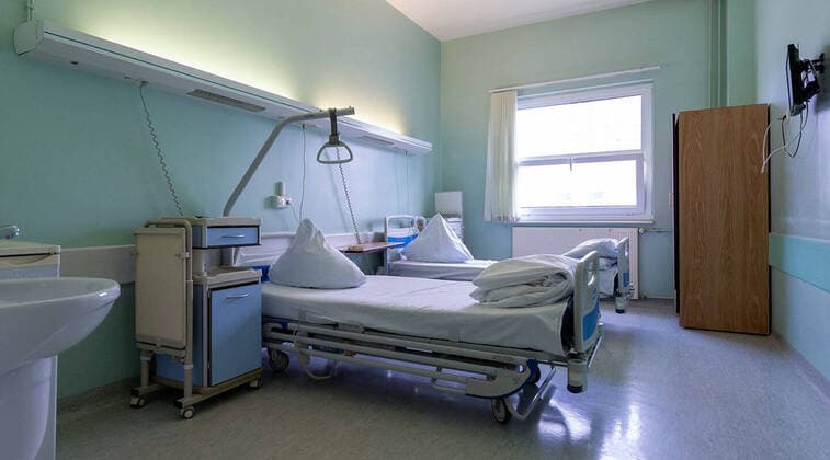 MOSCOW, RUSSIA - APRIL 13, 2020: A ward at a coronavirus treatment facility opened at City Hospital 31 in Lobachevskogo Street. The hospital is equipped with 620 beds and 72 intensive care beds. Denis Grishkin Press Office of the Moscow Mayor and Moscow Government TASS  TS0D58FA