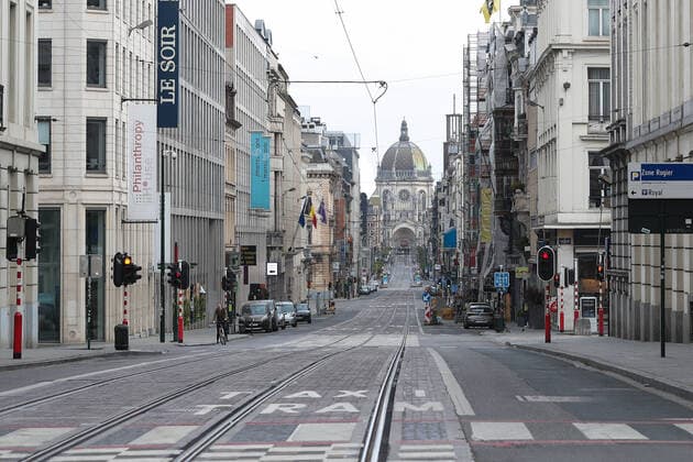 (200413) -- BRUSSELS, April 13, 2020 -- An empty street is seen in Brussels, Belgium, April 13, 2020. The number of confirmed COVID-19 cases in Belgium has increased from 29,647 to 30,589 by Monday morning with 3,903 deaths, according to the latest figures from Belgian health authorities. ) BELGIUM-BRUSSELS-CORONAVIRUS ZhengxHuansong 